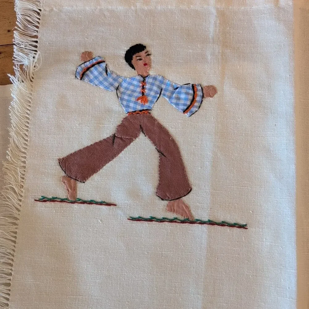 Vintage set of 6 hand embroidered & appliqued placements, 7.5